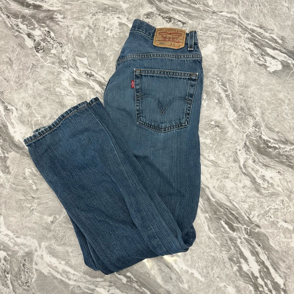 LEVI JEANS